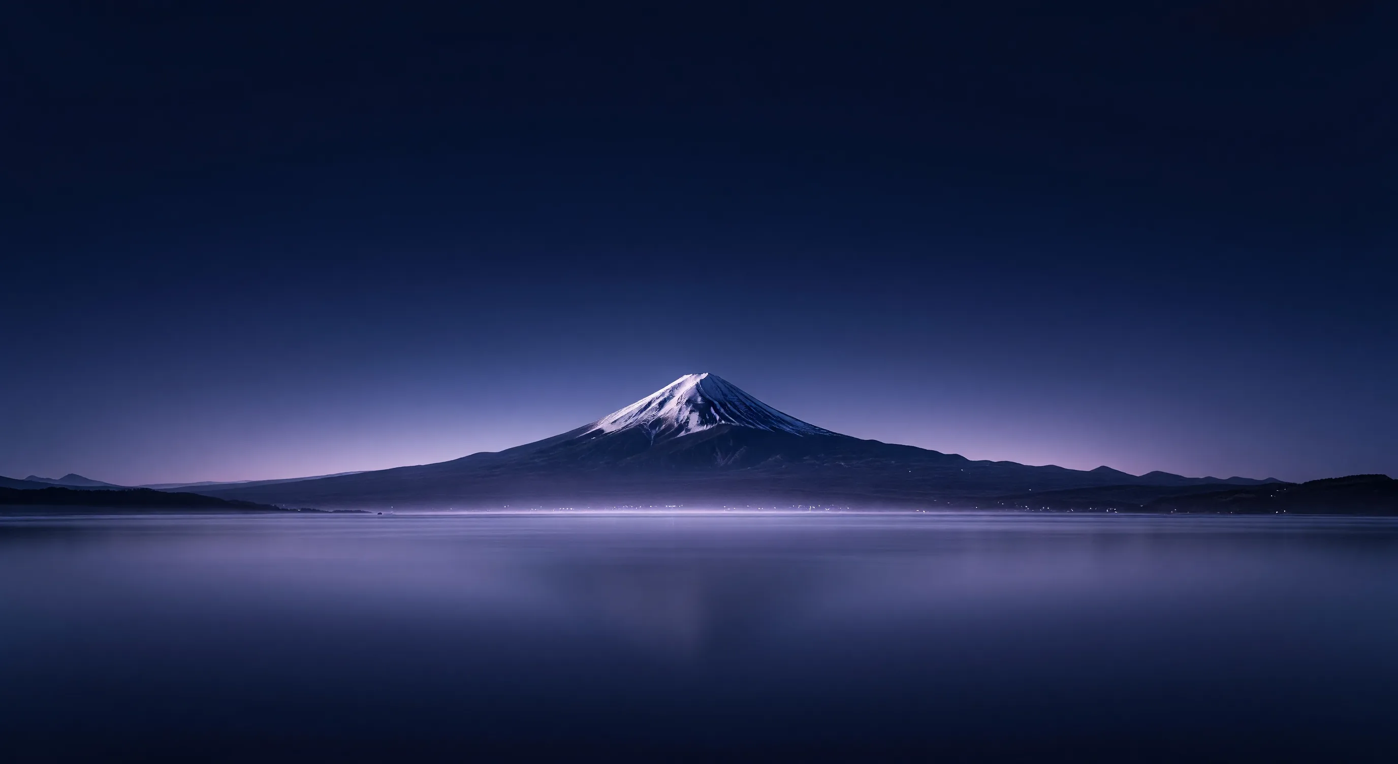 夜の富士山